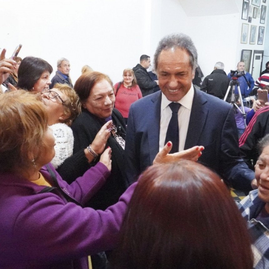 SCIOLI RATIFICÓ SU PRECANDIDATURA PRESIDENCIAL EN UNA REUNIÓN CON DIRIGENTES DE CLUBES DE BARRIO