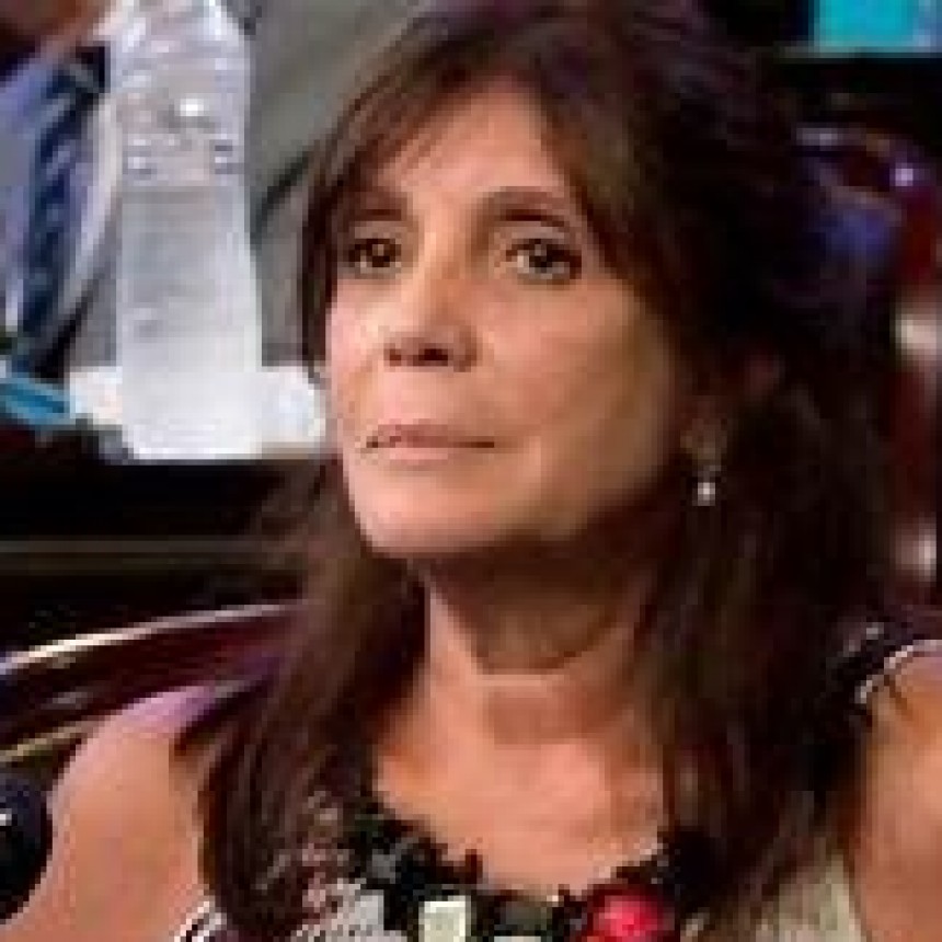 MARÍA TERESA GARCÍA: 