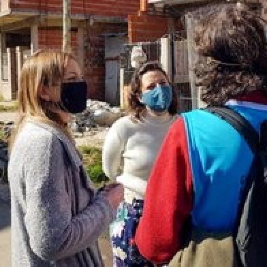 RELEVAN UN BARRIO POPULAR DE LANÚS Y DETECTAN DOS CASOS SOSPECHOSOS DE CORONAVIRUS