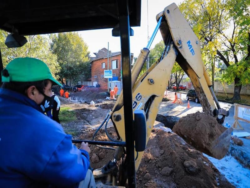INICIARON LAS OBRAS PARA PREVENIR INUNDACIONES EN EL CENTRO DE LOMAS    