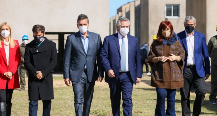 FERNÁNDEZ, CON CRISTINA Y MASSA, ACUSÓ A LA CORTE DE PROMOVER CANDIDATOS