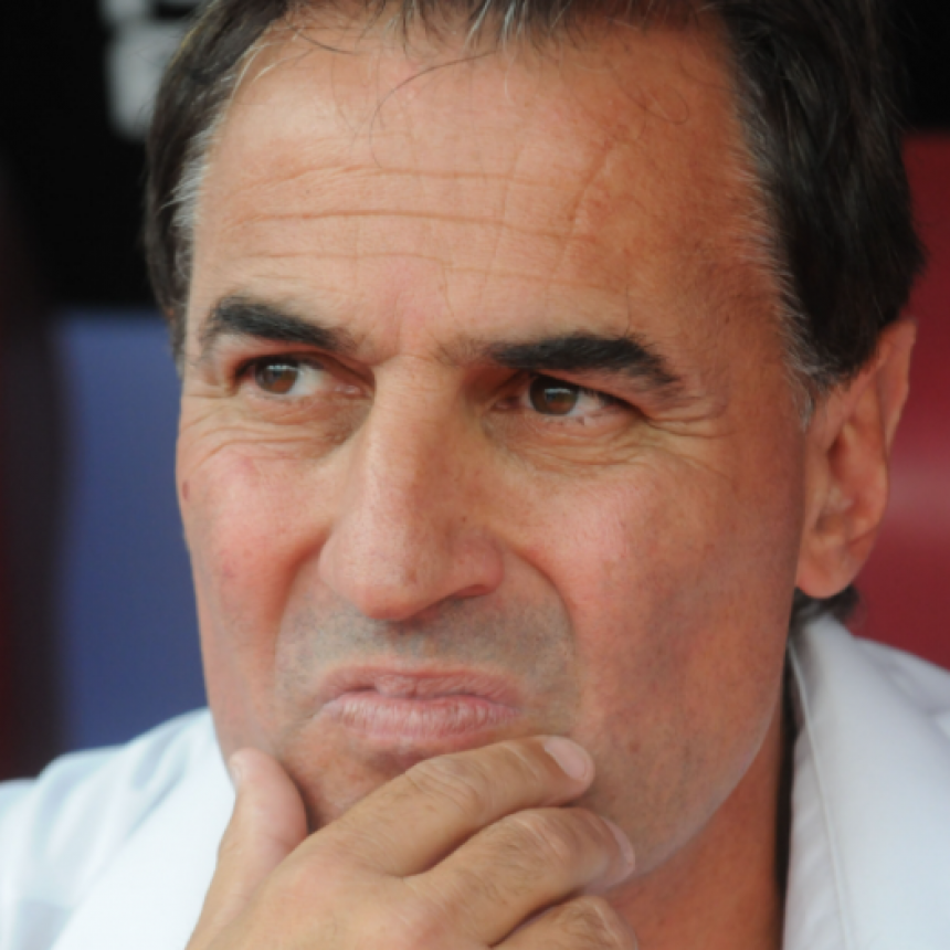 LA DIVERTIDA PRESENTACIÓN DE MADELÓN COMO DT DE PLATENSE