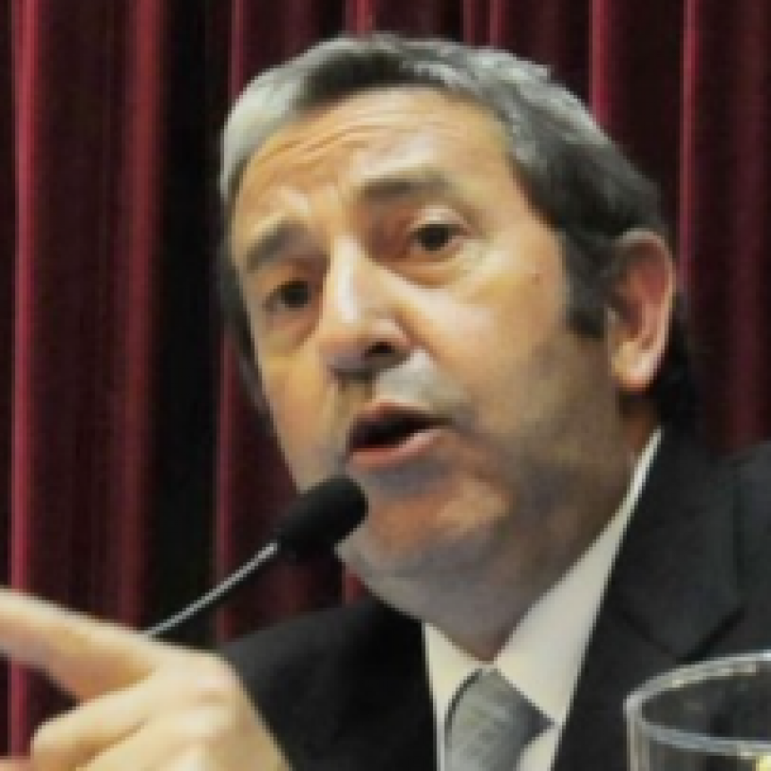 COBOS SUGIRIÓ UN BINOMIO RADICAL INTEGRADO POR MORALES Y MANES PARA ENFRENTAR AL PRO EN LA INTERNA