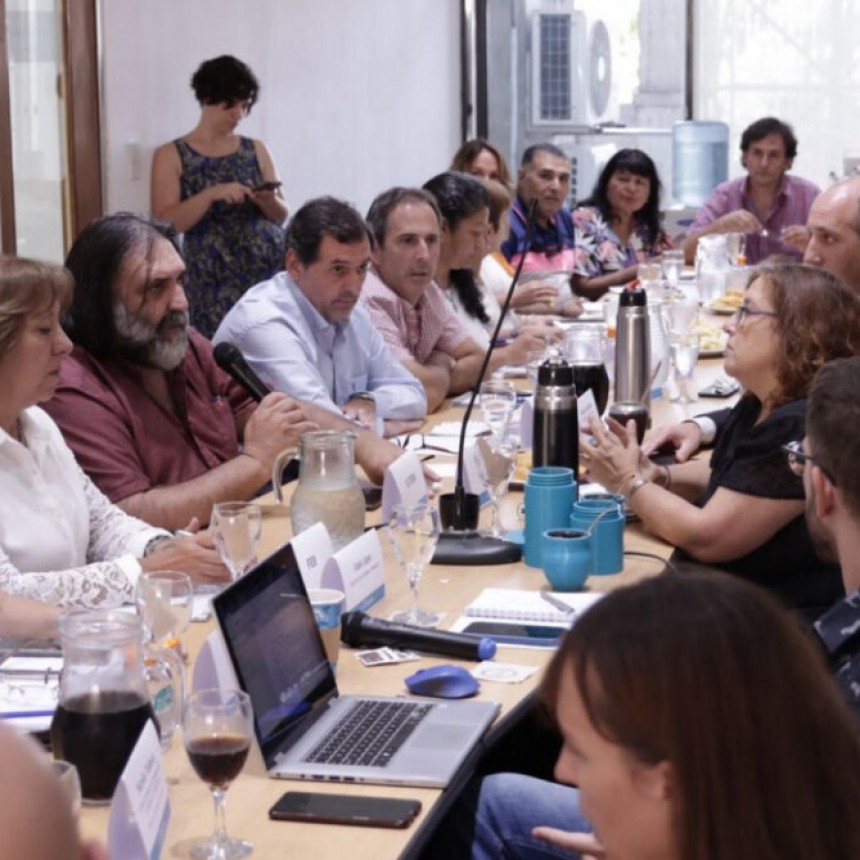 PARITARIAS BONAERENSES: LOS DOCENTES PIDIERON ACTUALIZACIÓN Y ADELANTAMIENTO DE TRAMOS