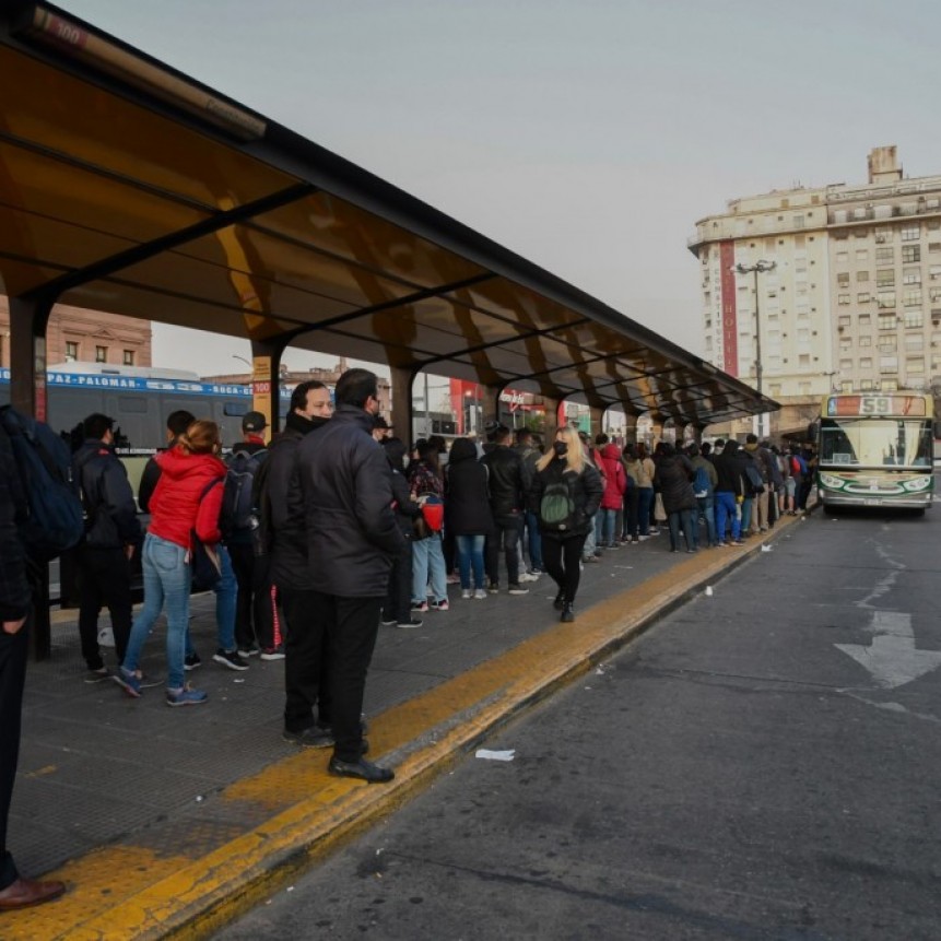LA UTA AMENAZA CON UN PARO DE MICROS EN TODO EL PAÍS EL PRÓXIMO 30 DE MAYO