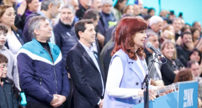 PLAZA DE MAYO: HABLA CRISTINA KIRCHNER 20 AÑOS DE LA ASUNCIÓN DE NÉSTOR KIRCHNER