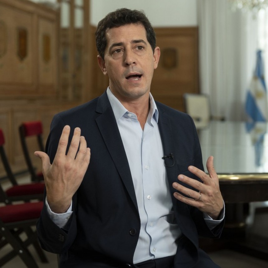 WADO DE PEDRO COMPARTIÓ UN SPOT EN TWITTER DONDE SE MUESTRA COMO CANDIDATO
