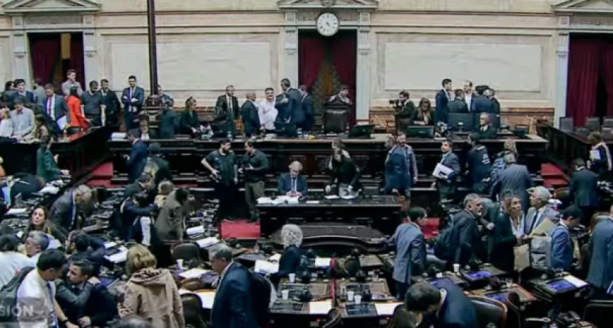 APROBARON EL PAQUETE FISCAL QUE QUITA DERECHOS A LA SOCIEDAD: ¿CÓMO QUEDARON GANANCIAS, MONOTRIBUTO, LA MORATORIA Y EL BLANQUEO?