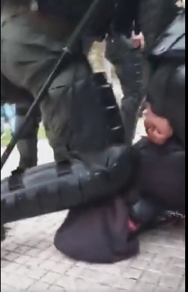 NUEVAMENTE VUELVE LA VIOLENCIA POLICIAL CONTRA LOS JUBILADOS Y CONTRA LOS PERIODISTAS