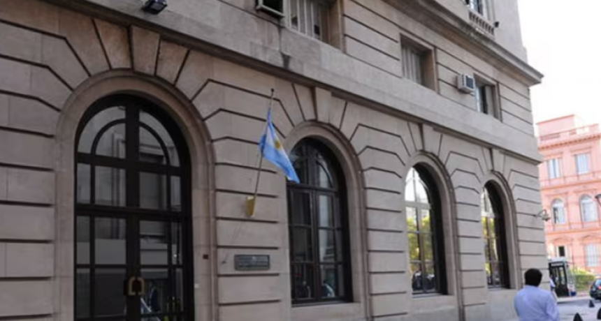 MILEI AUMENTA EL GASTO EN LA SIDE Y LE SACA DINERO AL HOSPITAL GARRAHAN