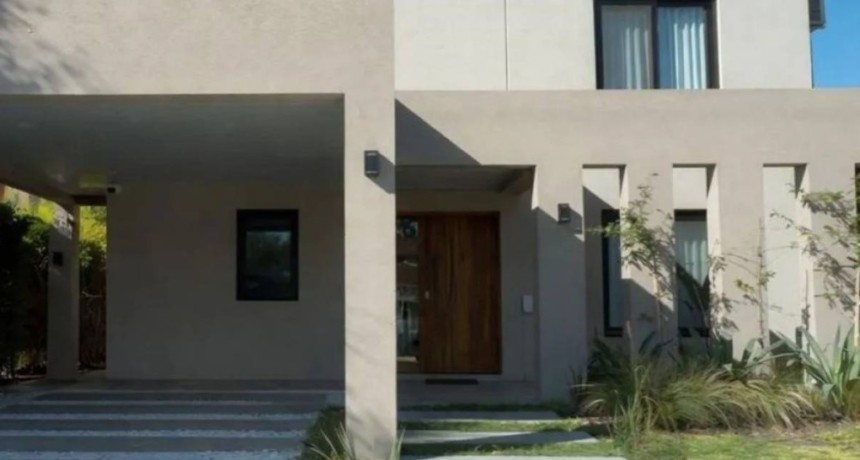  EL CONTRATISTA INTENT&Oacute; JUSTIFICAR EL PAGO EN NEGRO DE ADORNI Y AGREG&Oacute; QUE LE INSTAL&Oacute; UNA PARRILLA A CONTROL REMOTO