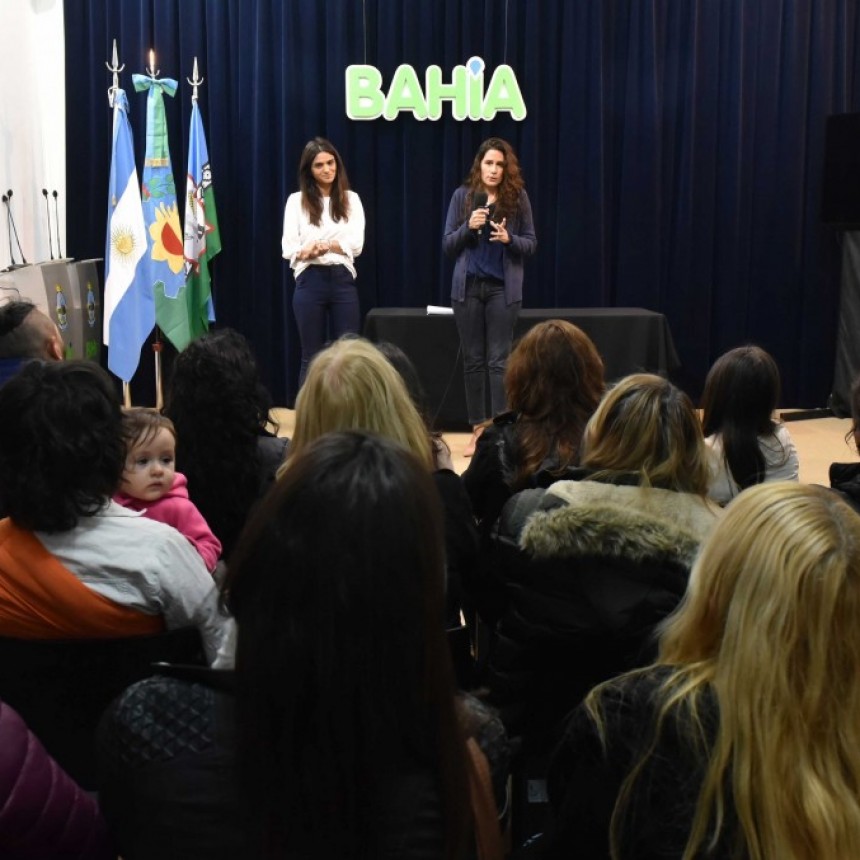 NUEVA ENTREGA DE PRESTAMOS A EMPRENDEDORES BAHIENSES