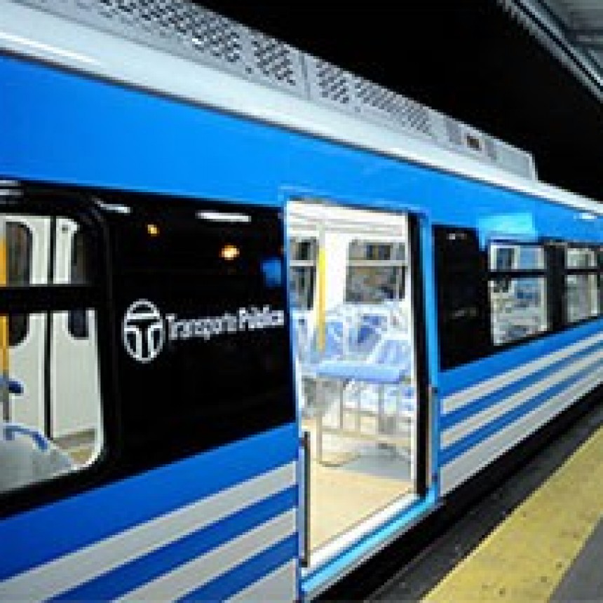 EL TREN SARMIENTO CIRCULA CON DEMORAS