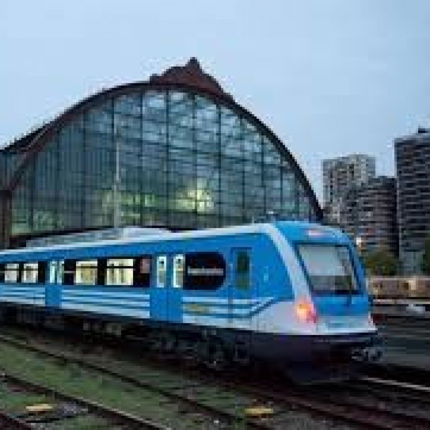 PROBLEMAS EN LA LINEA DE TREN MITRE EN TODOS SUS SERVICIOS.