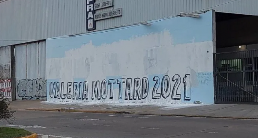 UNA REFERENTE DE PICHETTO ARRUINO UN MURAL DEDICADO A DIEGO MARADONA