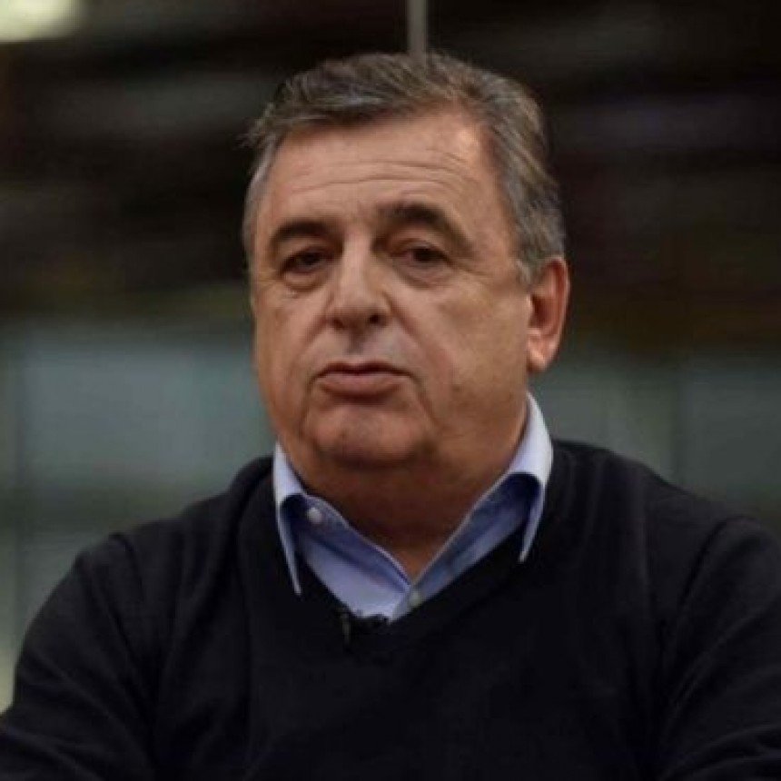 NEGRI PIDIO QUE EMPRESAS PRIVADAS PARTICIPEN EN LA CONFECCIÓN DE LEYES.