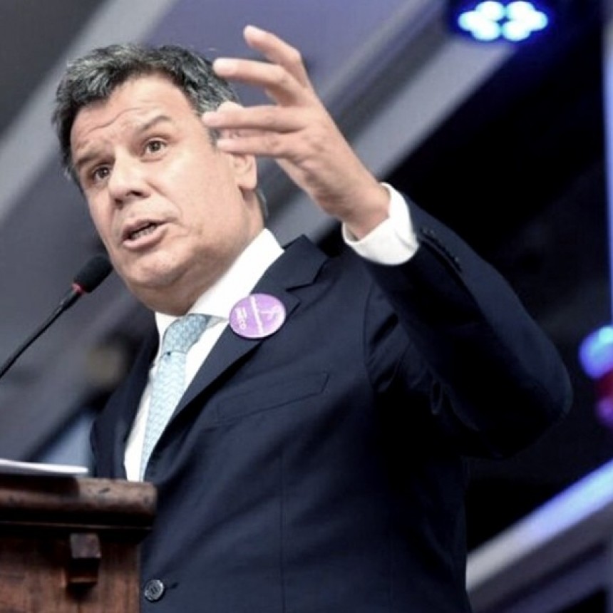 LA UCR RECIBE A MANES Y PODRÍA SUMAR SU NOMBRE A LA LISTA DE COMPETIDORES BONAERENSES