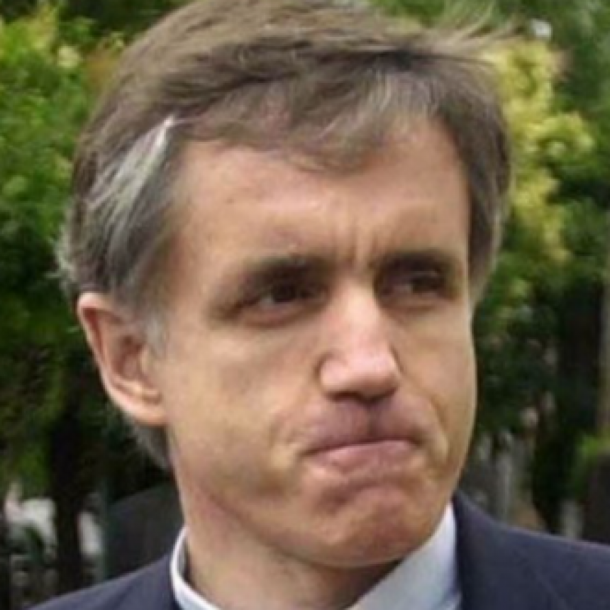 EXTIENDEN EN CASI DOS AÑOS EL PLAZO PARA DAR POR CUMPLIDA LA CONDENA AL SACERDOTE JULIO GRASSI
