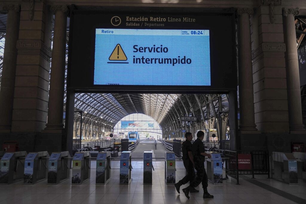 CONFIRMARON EL PARO DE TRENES PARA EL MARTES Y NO HABRÁ SERVICIO POR 24 HORAS