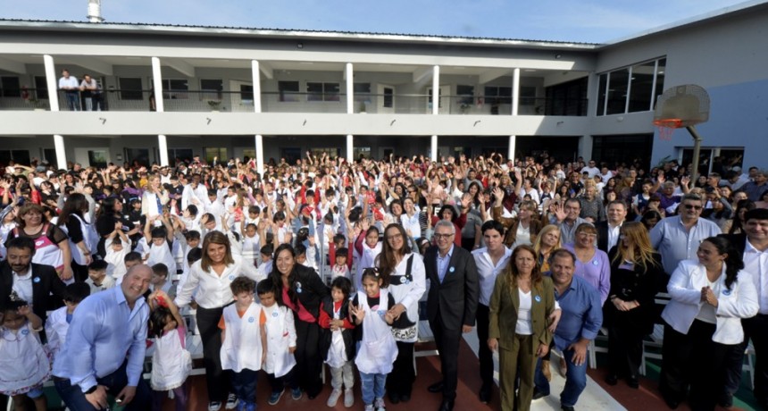 JULIO ZAMORA INAUGURÓ LA ESCUELA PRIMARIA N°23 