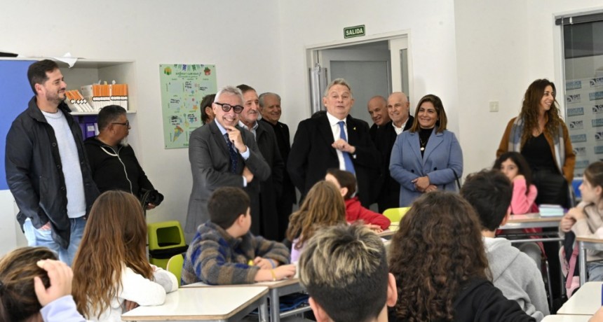 EN EL CLUB HACOAJ DE TIGRE, EL INTENDENTE JULIO ZAMORA ACOMPAÑÓ LA AMPLIACIÓN DE LA SEDE DE LA ESCUELA PRIMARIA ORT