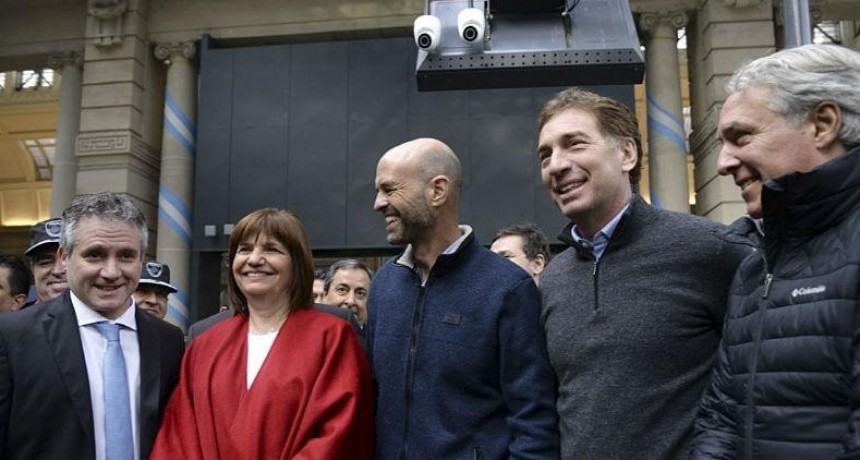 BULLRICH, DIETRICH Y SANTILLI PUSIERON EN MARCHA EL SISTEMA DE RECONOCIMIENTO FACIAL EN FERROCARRILES