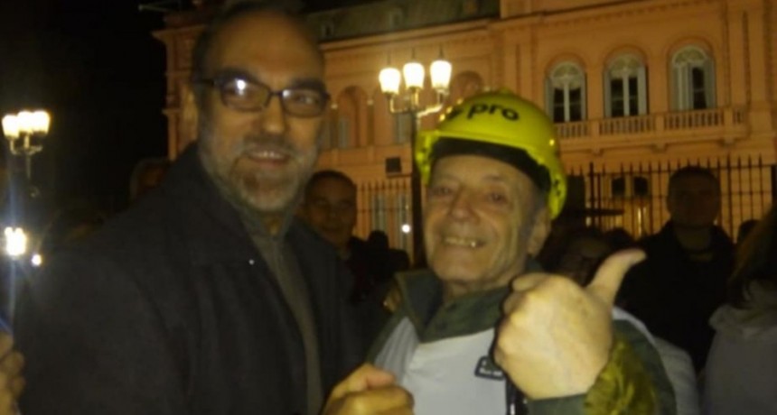 PARTICIPABA DE MARCHAS ANTICUARENTENA Y MURIÓ POR CORONAVIRUS