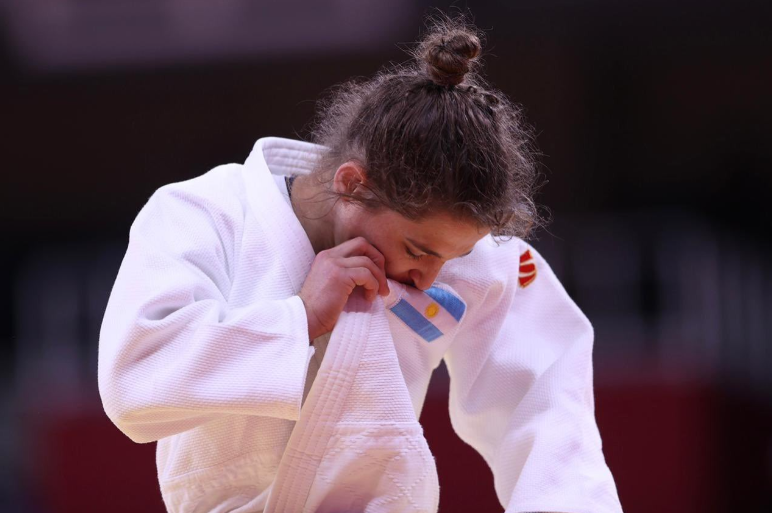 DISMINUIDA POR UNA LESIÓN, PARETO SE DESPIDIÓ SIN MEDALLA Y ENTRE LÁGRIMAS DE EMOCIÓN