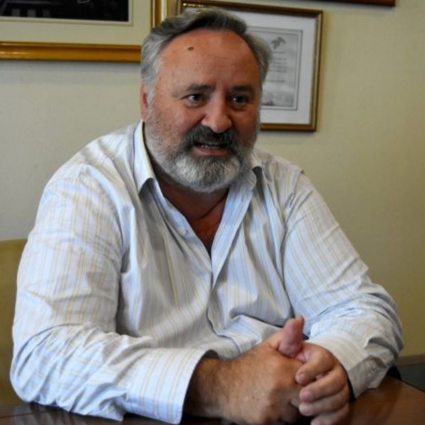 DE LA TORRE CONFIRMÓ QUE NO SE VA DE JUNTOS POR EL CAMBIO Y HACE GESTOS A MANES