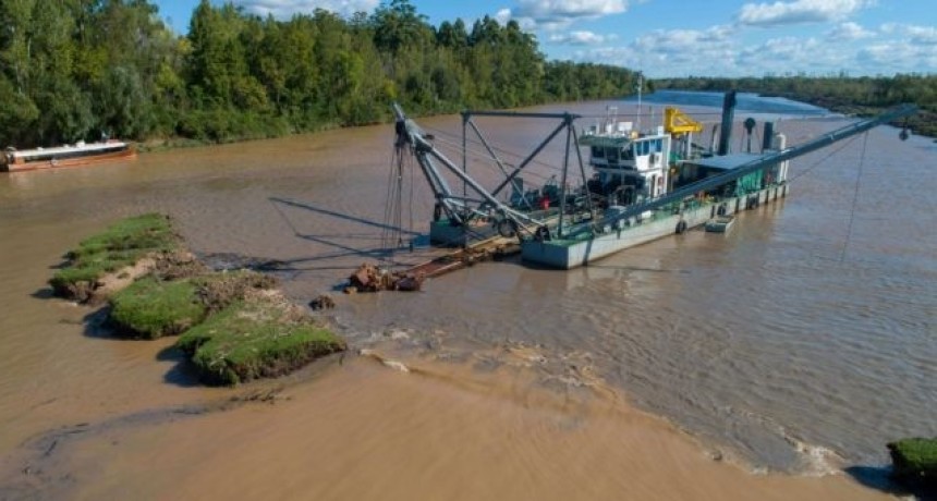 COMIENZAN TRABAJOS DE DRAGADO EN LA CUENCA DEL RÍO LUJÁN PARA PREVENIR INUNDACIONES