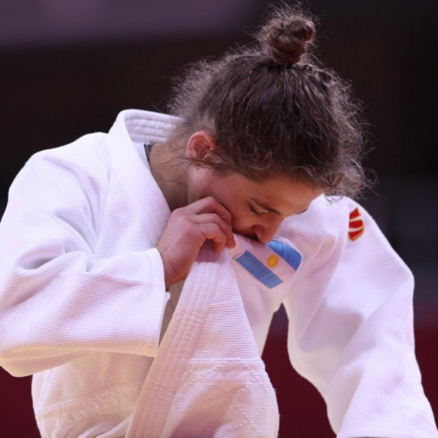 DISMINUIDA POR UNA LESIÓN, PARETO SE DESPIDIÓ SIN MEDALLA Y ENTRE LÁGRIMAS DE EMOCIÓN