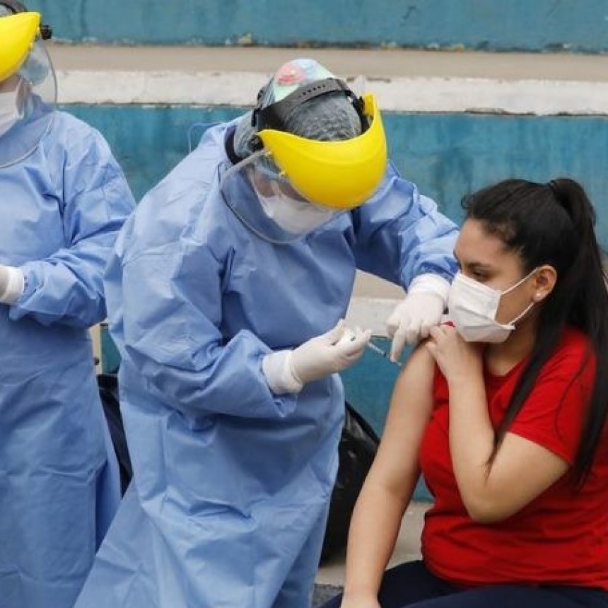 LA VACUNACIÓN A ADOLESCENTES CON COMORBILIDADES COMIENZA EL MARTES EN LA PROVINCIA