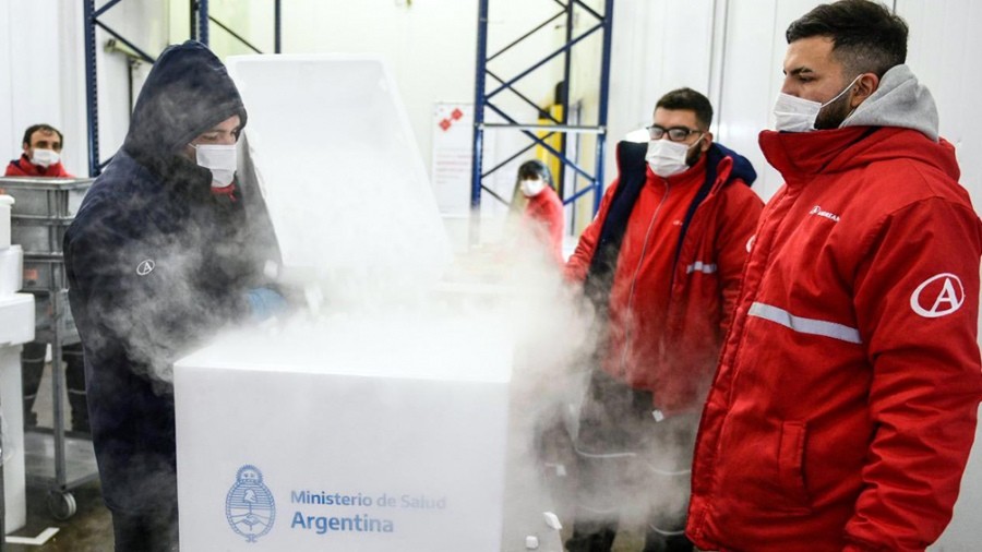 VIZZOTTI ANUNCIÓ QUE EL VIERNES LLEGAN VACUNAS PARA NIÑOS DESDE 6 MESES