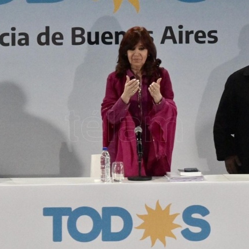 CRISTINA PIDIÓ 