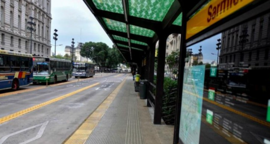 RIGE EL PARO TOTAL DE COLECTIVOS POR 24 HORAS EN EL AMBA