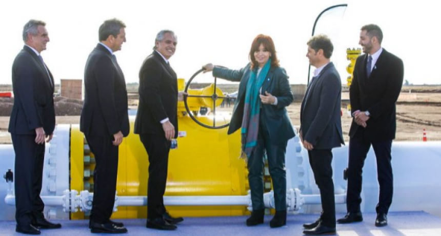 FOTO DE UNIDAD: ALBERTO FERNÁNDEZ, MASSA Y CRISTINA KIRCHNER INAUGURARON EL GASODUCTO NÉSTOR KIRCHNER