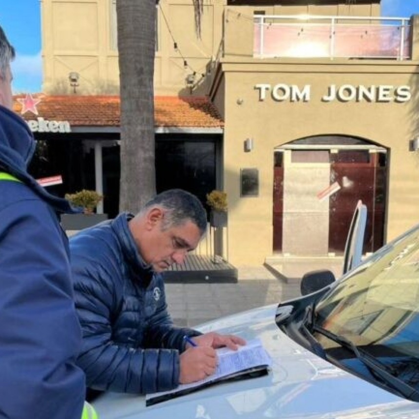 EL INTENDENTE ROJAS RECIBIÓ A LOS AGREDIDOS EN EL BOLICHE DE NECOCHEA Y LOS PATOVICAS FUERON DETENIDOS