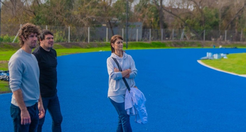 JUAN ANDREOTTI RECORRIÓ LA NUEVA PISTA DE ATLETISMO QUE EL MUNICIPIO HACE CON LA UNIVERSIDAD DE LUJÁN