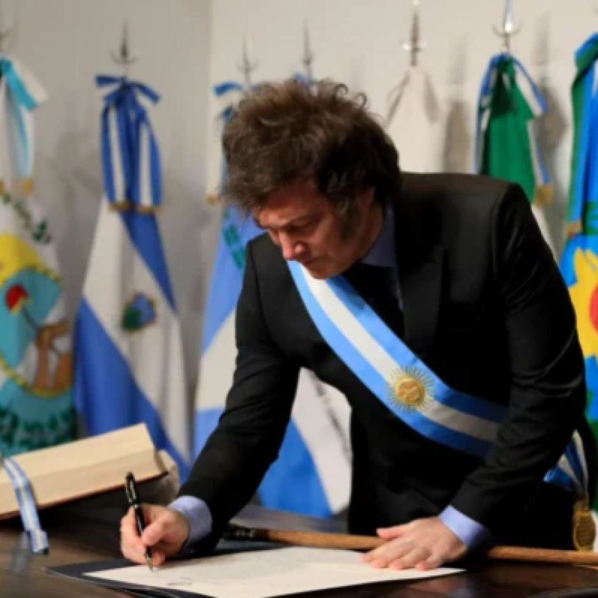 MILEI SE BAJÓ DEL VIAJE A TUCUMÁN POR EL VACÍO QUE LE HICIERON LOS GOBERNADORES