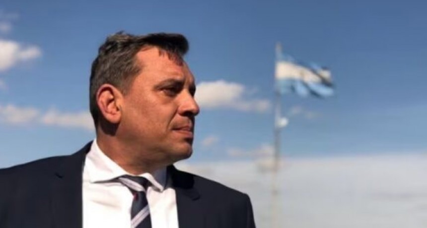 KARINA MILEI IMPUSO SU PODER: UN EXCOMISARIO EN LA TERCERA PARA HABLAR DE INSEGURIDAD Y CIERRE COMPLETO