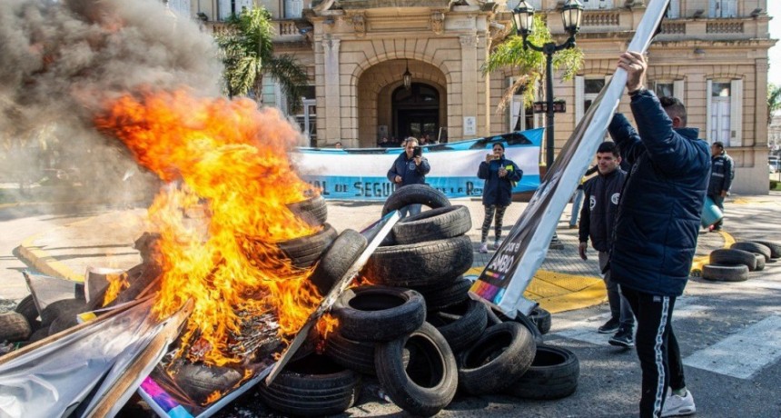 VIOLENCIA POLITICA EN SAN ISIDRO Y EN CAMPANA