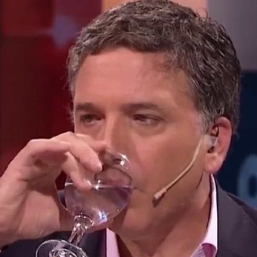  RENUNCIÓ DUJOVNE AL MINISTERIO DE HACIENDA Y SERÁ REEMPLAZADO POR HERNÁN LACUNZA