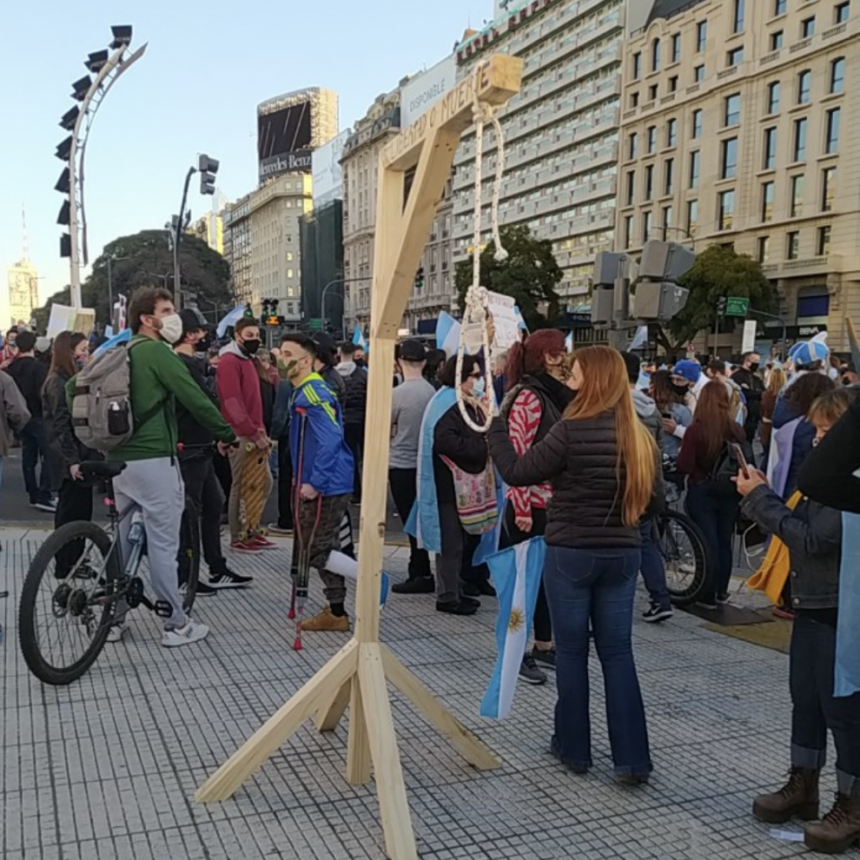 MOVILIZACIONES  EN DISTINTOS PUNTOS DEL PAÍS CON CONSIGNAS OPOSITORAS
