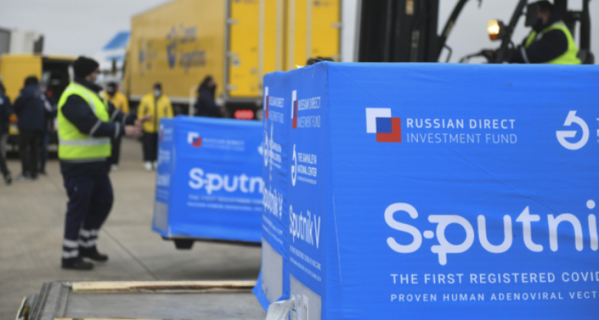 LLEGARON 400 MIL DOSIS DEL COMPONENTE 2 DE SPUTNIK V Y ARGENTINA SUPERÓ LAS 43 MILLONES DE VACUNAS