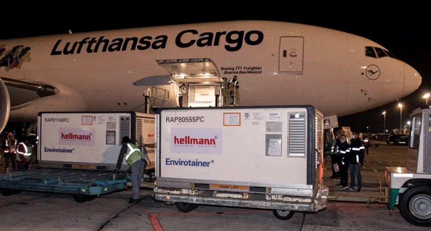 LLEGARON 1,2 MILLONES DE DOSIS DE SINOPHARM Y ASTRAZENECA