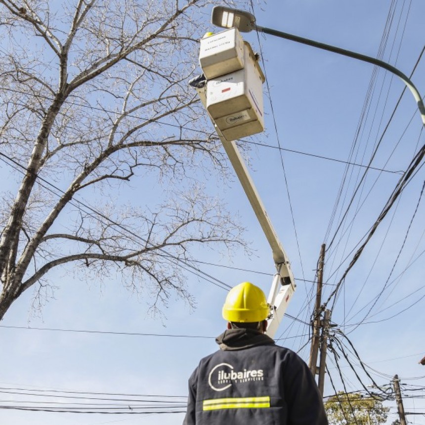 VICENTE LÓPEZ CONTINÚA REALIZANDO EL MANTENIMIENTO DE LUMINARIAS