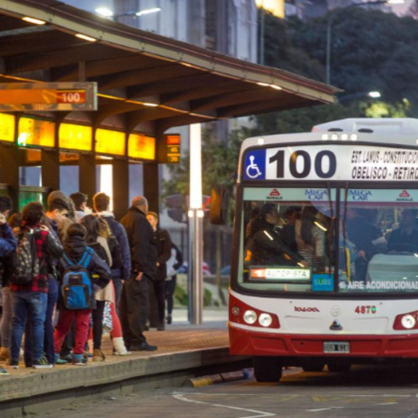 SUSPENDEN SERVICIO NOCTURNO DE COLECTIVOS Y EL LUNES 15 NO CIRCULARÁN TODO EL DÍA