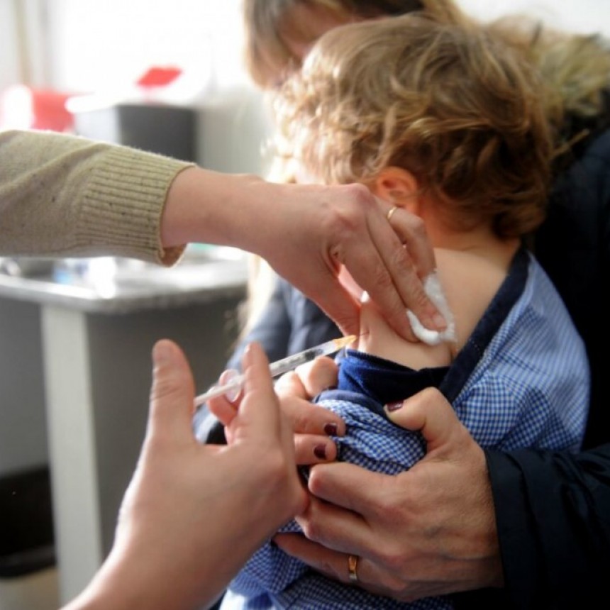 BEBÉS Y NIÑOS DE 6 MESES A 3 AÑOS NO NECESITARÁN TURNO NI INSCRIPCIÓN PARA VACUNARSE DESDE EL PRÓXIMO LUNES