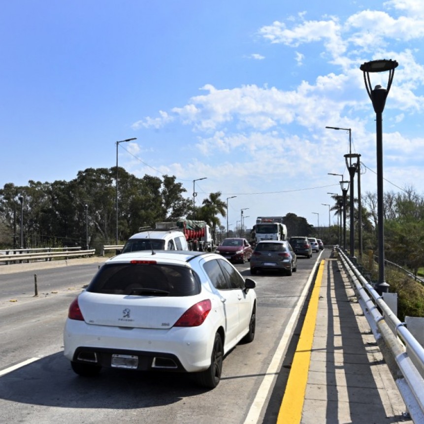 A 11 DÍAS DEL INICIO DE OBRAS, CULMINA LA RECONSTRUCCIÓN DEL PUENTE GUAZÚ NAMBÍ Y SE HABILITA LA CIRCULACIÓN DOBLE MANO