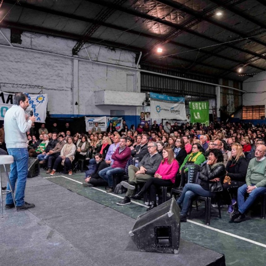 MÁS DE MIL DOCENTES Y EDUCADORES POPULARES RESPALDARON LA CANDIDATURA DE FERNANDO MOREIRA EN SAN MARTÍN